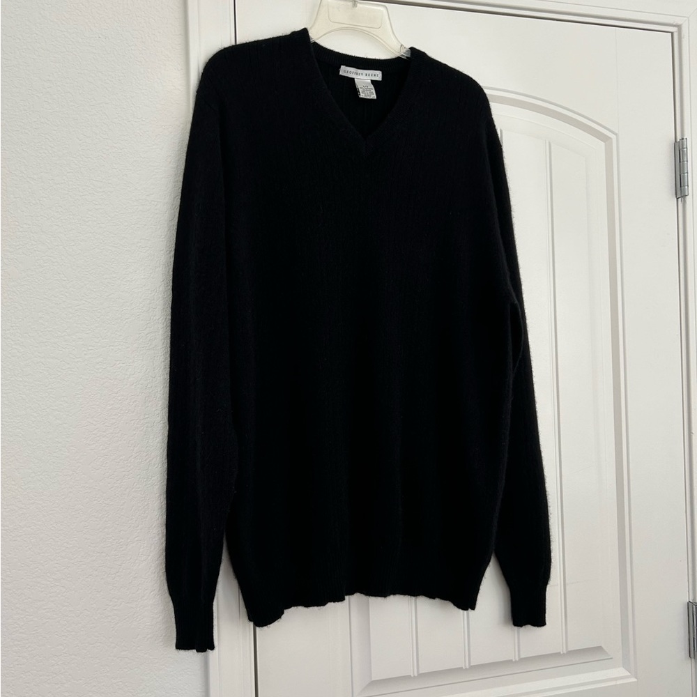 🖤 GEOFFREY BEENE 100% CASHMERE V NECK SWEATER 🖤